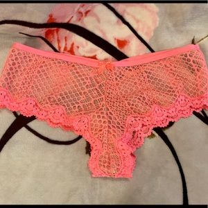 NWOT Victoria’s Secret Large Cheeky